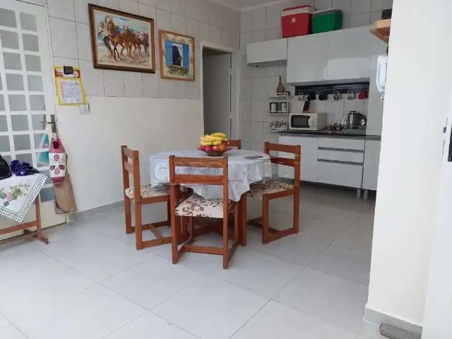 Casa / Sobrado para Venda em São Carlos/SP Jardim Beatriz 3 Quartos