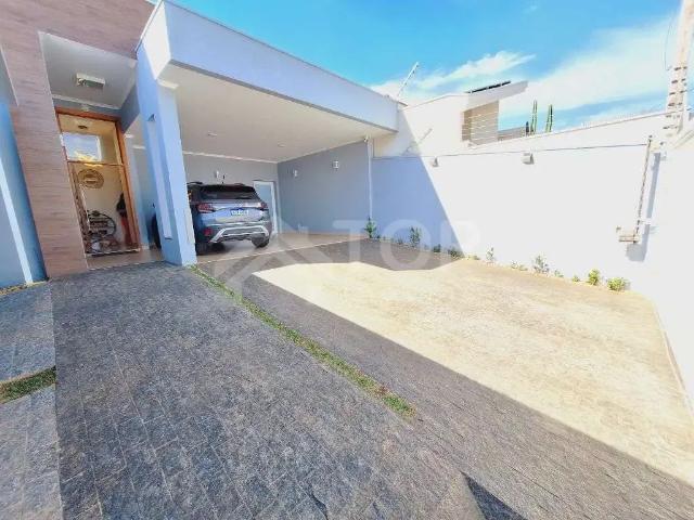 Casa / Sobrado para Venda em São Carlos/SP Jardim Cardinalli 3 Quartos