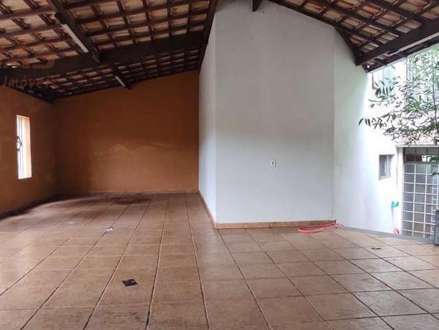 Casa / Sobrado para Venda em São Carlos/SP Jardim Cardinalli 4 Quartos