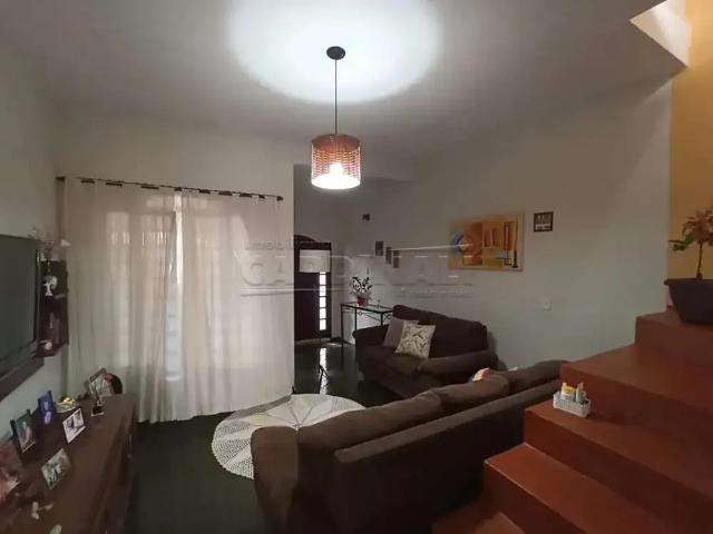 Casa / Sobrado para Venda em São Carlos/SP Jardim Cruzeiro do Sul 2 Quartos