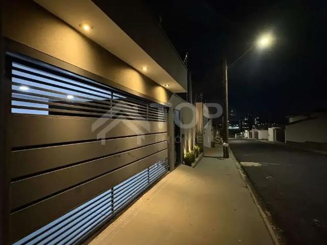 Casa / Sobrado para Venda em São Carlos/SP Jardim de Cresci 3 Quartos