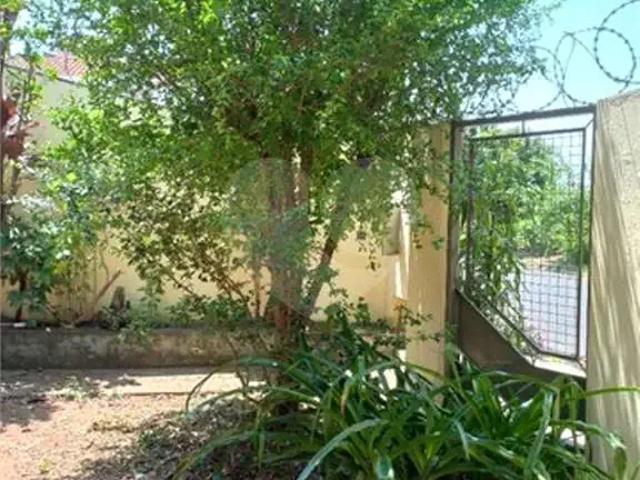 Casa / Sobrado para Venda em São Carlos/SP Jardim Ipanema 3 Quartos