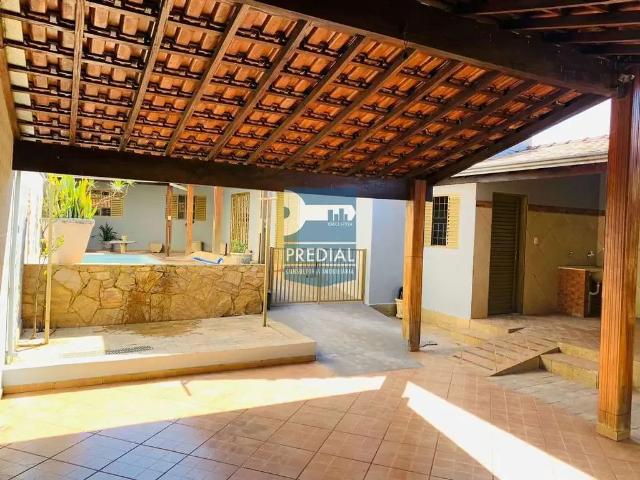 Casa / Sobrado para Venda em São Carlos/SP Jardim Ipanema 3 Quartos