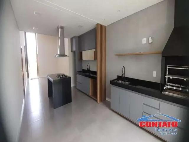 Casa / Sobrado para Venda em São Carlos/SP Jardim Jockey Clube 3 Quartos