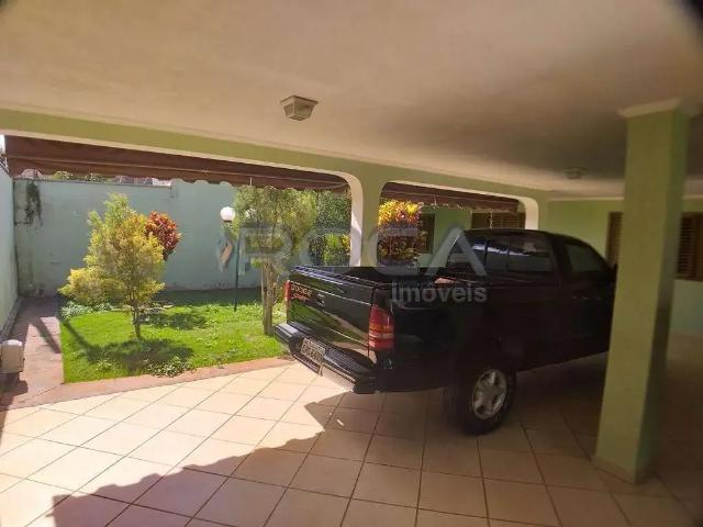 Casa / Sobrado para Venda em São Carlos/SP Jardim São João Batista 3 Quartos