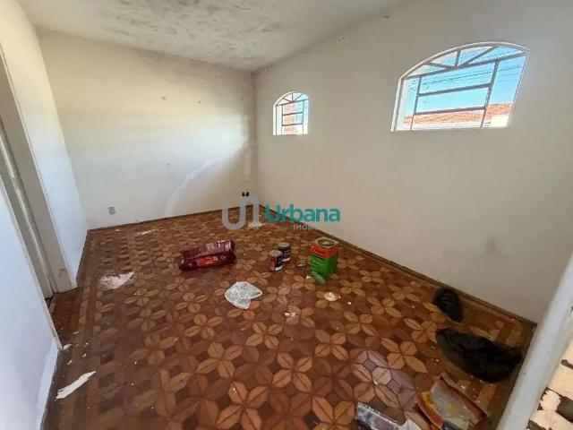 Casa / Sobrado para Venda em São Carlos/SP Jardim São João Batista 2 Quartos