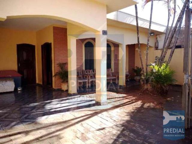Casa / Sobrado para Venda em São Carlos/SP Jardim São João Batista 4 Quartos