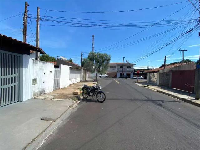 Casa / Sobrado para Venda em São Carlos/SP Loteamento Habitacional São Carlos 1 2 Quartos