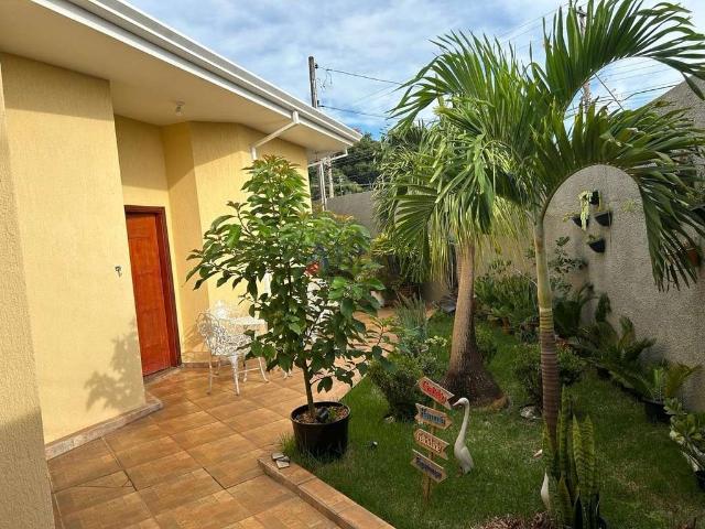 Casa / Sobrado para Venda em São Carlos/SP Parque Santa Marta 3 Quartos