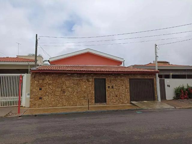 Casa / Sobrado para Venda em São Carlos/SP Planalto Paraíso 3 Quartos