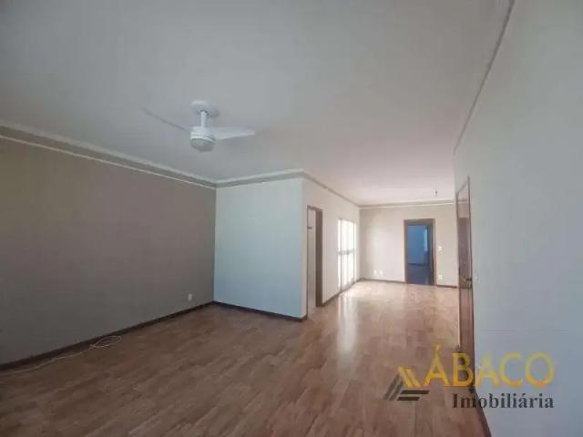 Casa / Sobrado para Venda em São Carlos/SP Residencial Parati 4 Quartos