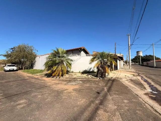Casa / Sobrado para Venda em São Carlos/SP Residencial Parque Douradinho 3 Quartos