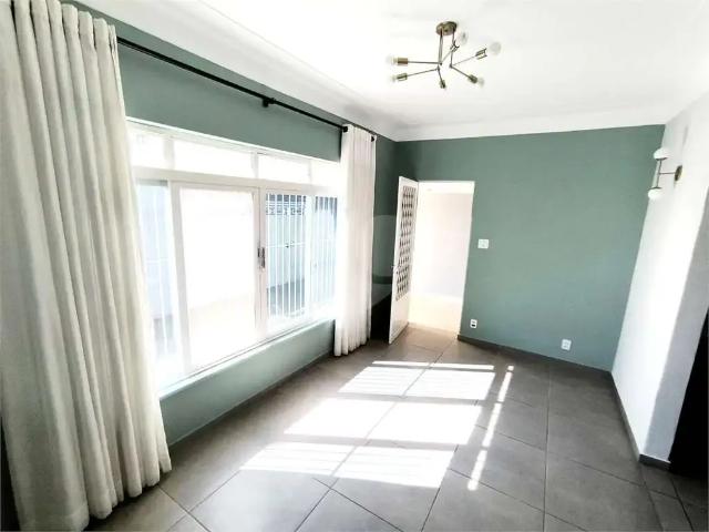 Casa / Sobrado para Venda em São Carlos/SP Vila Arnaldo 3 Quartos