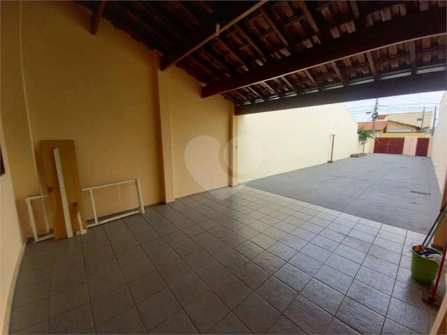 Casa / Sobrado para Venda em São Carlos/SP Vila Brasília 2 Quartos