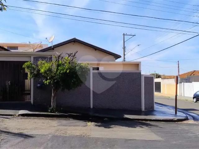 Casa / Sobrado para Venda em São Carlos/SP Vila Faria 2 Quartos