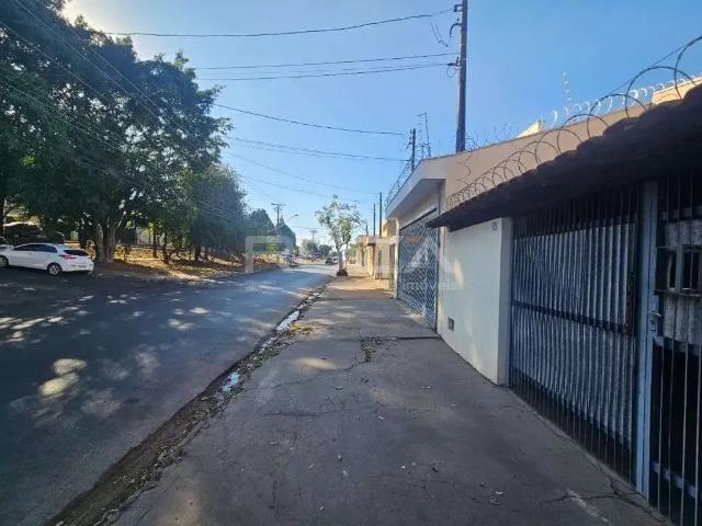 Casa / Sobrado para Venda em São Carlos/SP Vila Morumbi 2 Quartos