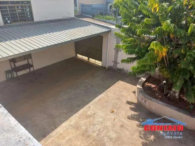 Casa / Sobrado para Venda em São Carlos/SP Vila Nery 4 Quartos