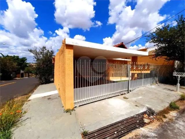 Casa / Sobrado para Venda em São Carlos/SP Vila Rancho Velho 2 Quartos