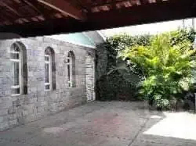 Casa / Sobrado para Venda em São Carlos/SP Vila Santa Madre Cabrini 3 Quartos