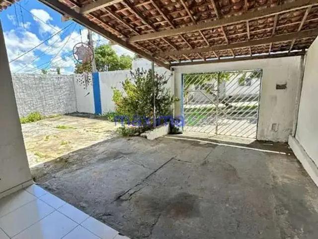 Casa / Sobrado para Venda em São Cristóvão/SE Madre Paulina 3 Quartos