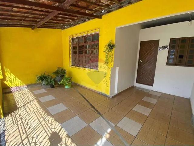 Casa / Sobrado para Venda em São Cristóvão/SE Rosa Elze 3 Quartos