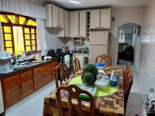 Casa / Sobrado para Venda em São Bernardo do Campo/SP Alves Dias 3 Quartos