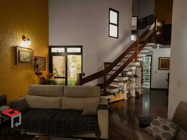 Casa / Sobrado para Venda em São Bernardo do Campo/SP Dos Casa 4 Quartos