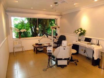 Praça Antônio de Oliveira Marques - Garagem