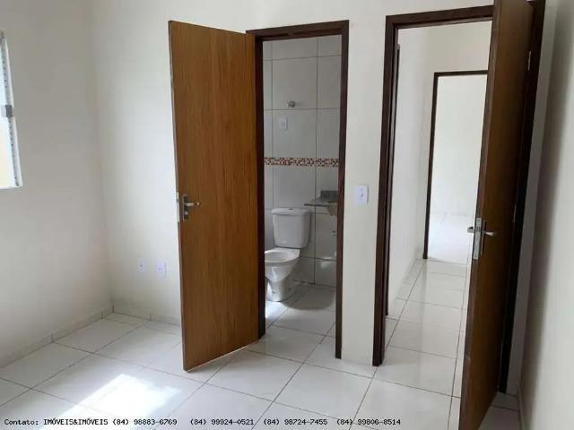 Casa / Sobrado para Venda em São Gonçalo do Amarante/RN Olho D'agua 2 Quartos