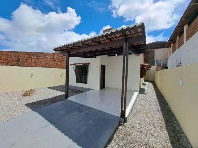 Casa / Sobrado para Venda em São Gonçalo do Amarante/RN Jardins 3 Quartos