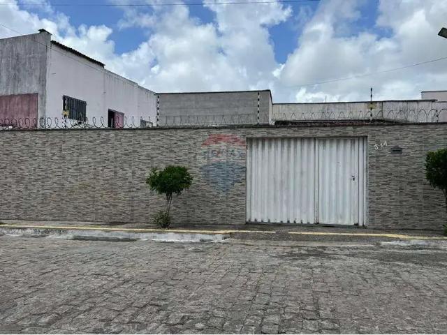 Casa / Sobrado para Venda em São Gonçalo do Amarante/RN Jardins 3 Quartos
