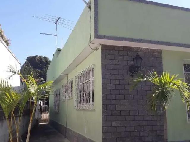 Casa / Sobrado para Venda em São Gonçalo/RJ Mutuá 4 Quartos