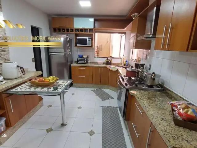 Casa / Sobrado para Venda em São Gonçalo/RJ Arsenal 3 Quartos
