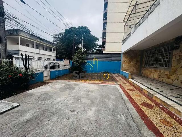 Casa / Sobrado para Venda em São Gonçalo/RJ Centro 5 Quartos