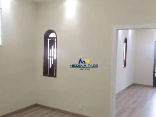 Casa / Sobrado para Venda em São Gonçalo/RJ Centro 3 Quartos