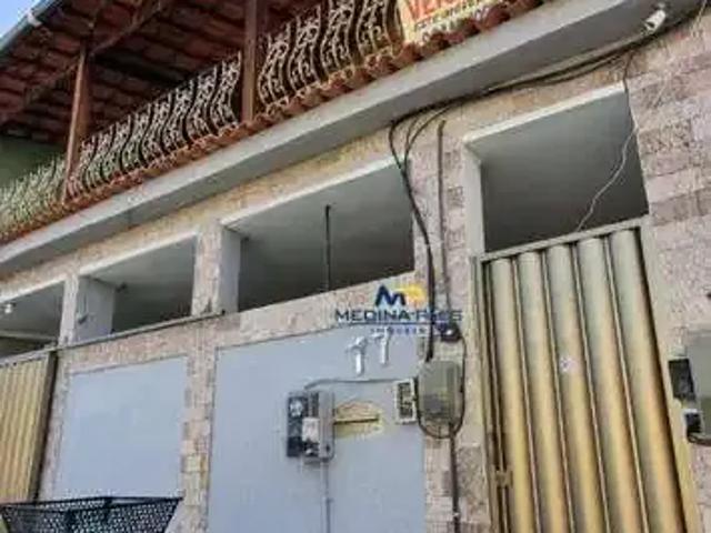 Casa / Sobrado para Venda em São Gonçalo/RJ Centro 3 Quartos