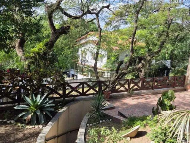 Casa / Sobrado para Venda em São Gonçalo/RJ Colubande 4 Quartos