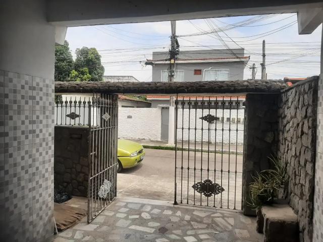 Casa / Sobrado para Venda em São Gonçalo/RJ Colubande 2 Quartos