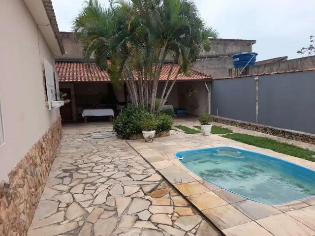 Casa / Sobrado para Venda em São Gonçalo/RJ Pacheco 3 Quartos