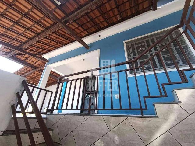 Casa / Sobrado para Venda em São Gonçalo/RJ Rocha 3 Quartos