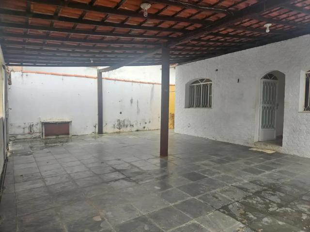 Casa / Sobrado para Venda em São Gonçalo/RJ Trindade 3 Quartos