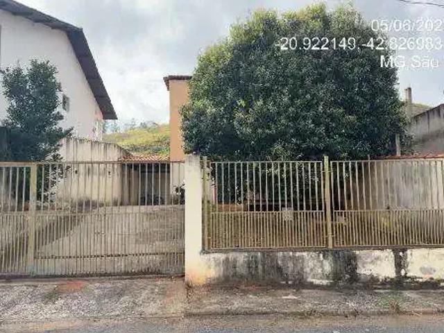 Casa / Sobrado para Venda em São Geraldo/MG Avelino Cardoso 3 Quartos