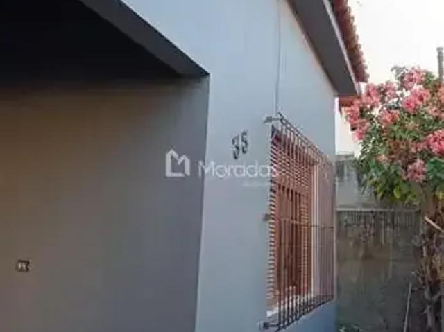 Casa / Sobrado para Venda em São Fidélis/RJ Centro 3 Quartos
