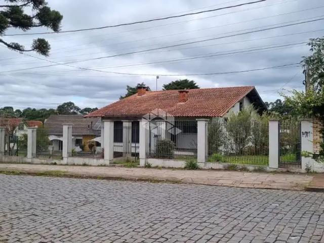 Casa / Sobrado para Venda em São Francisco de Paula/RS Centro 4 Quartos