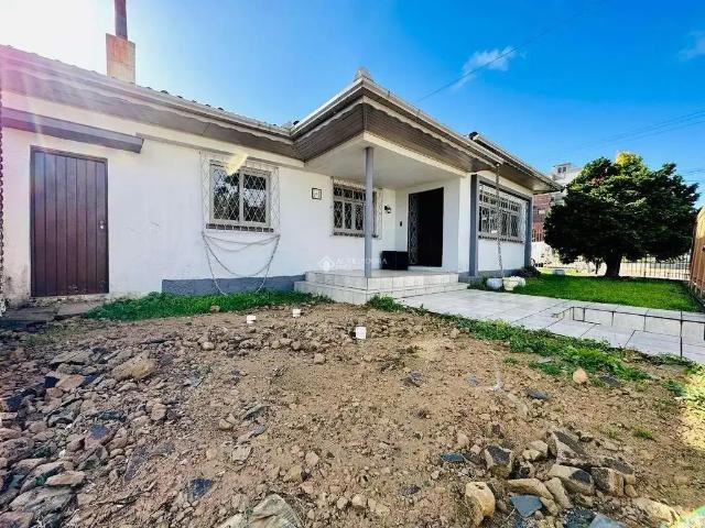 Casa / Sobrado para Venda em São Francisco de Paula/RS Centro 4 Quartos