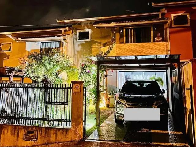 Casa / Sobrado para Venda em São Francisco do Sul/SC Água Branca 3 Quartos