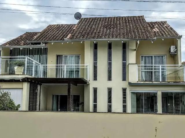 Casa / Sobrado para Venda em São Francisco do Sul/SC Enseada 4 Quartos