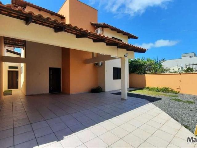 Casa / Sobrado para Venda em São Francisco do Sul/SC Balneário Enseada 4 Quartos