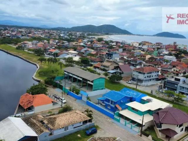 Casa / Sobrado para Venda em São Francisco do Sul/SC Balneário Enseada 8 Quartos