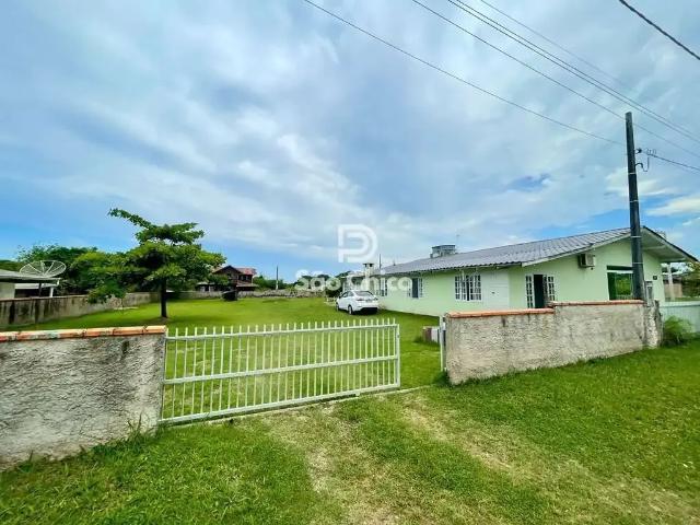Casa / Sobrado para Venda em São Francisco do Sul/SC Capri 4 Quartos